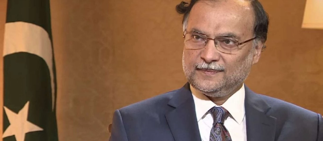 Πακιστάν: Απόπειρα δολοφονίας κατά του Υπουργού Εσωτερικών – Πυροβολήθηκε στον ώμο